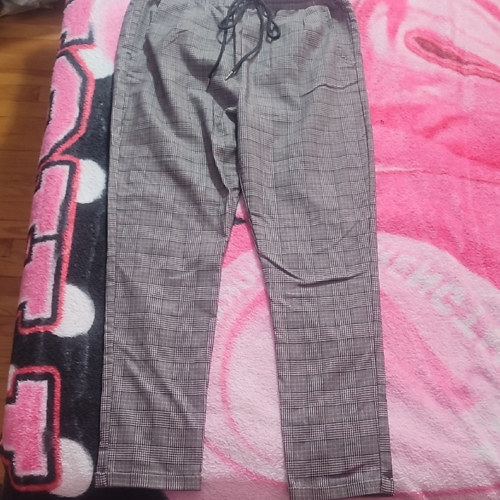 Women's Gray Checkered Joggers from Buckle